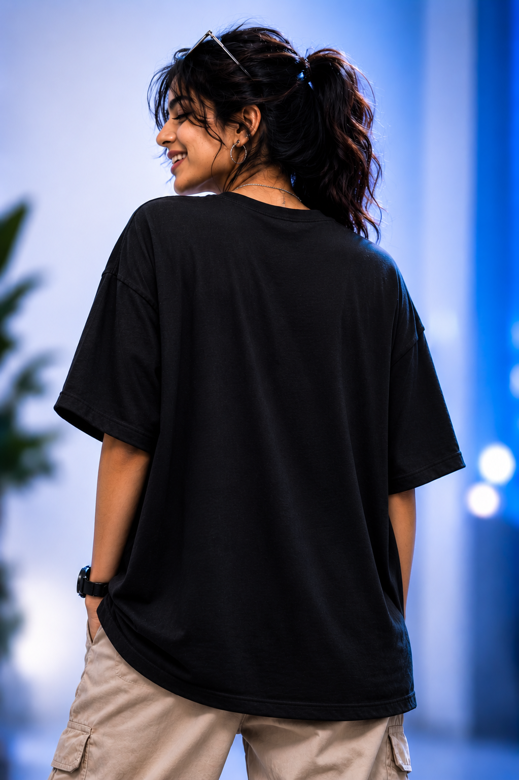 Survived Everything – Still Here Cockroach Unisex Oversized T-Shirt | Trending Cockroach Graphic Tee | Gen Z Streetwear — Black 2